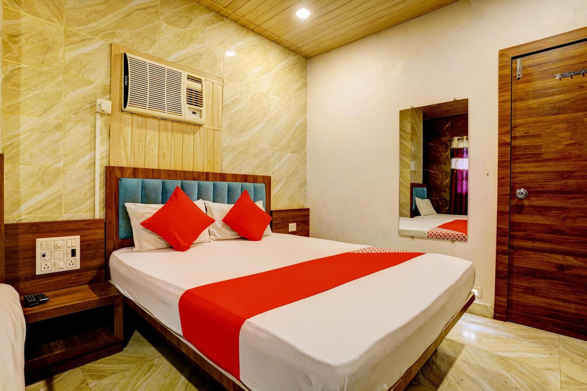 Hotel Aga Begs Mumbai  Buitenkant foto