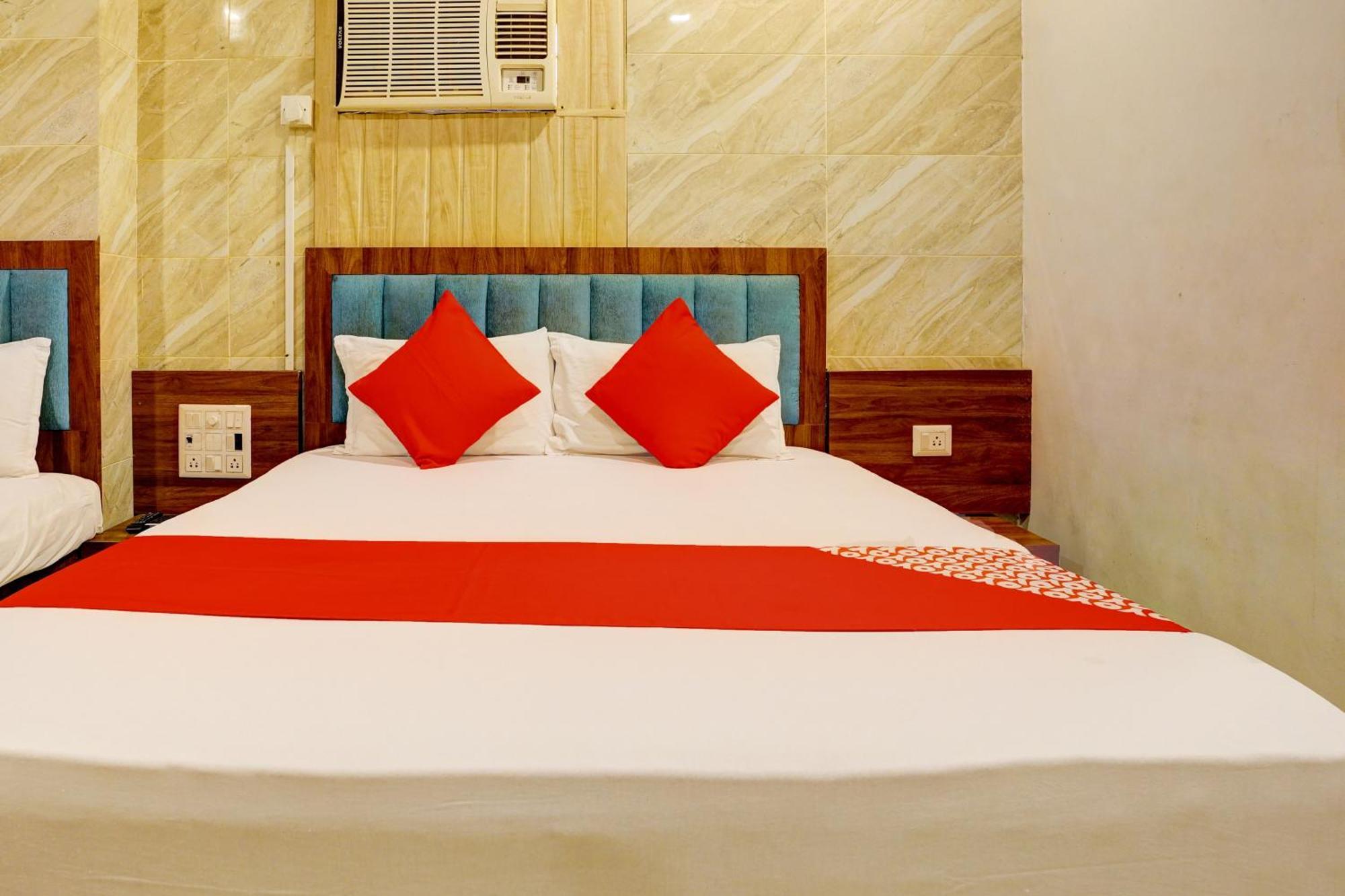 Hotel Aga Begs Mumbai  Buitenkant foto
